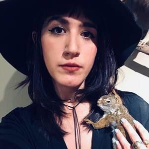 Meet your Posher, Mimi